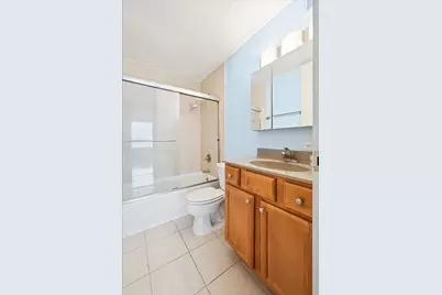 2728 N Hampden Court #910, Chicago, IL 60614 - Photo 11