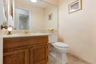 1907 Gresham Cir, Wheaton, IL 60189 - Photo 19