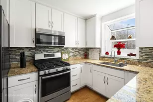 3655 Kent Pl, Crete, IL 60417 - Photo 9