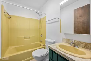 510 W Dolph St, Yorkville, IL 60560 - Photo 13