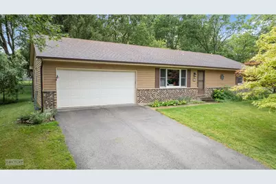 510 W Dolph Street, Yorkville, IL 60560 - Photo 1