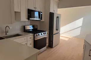 6617 S Minerva Ave, Chicago, IL 60637 - Photo 3