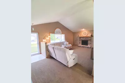 13840 De La Tour Drive, Rockton, IL 61072 - Photo 3