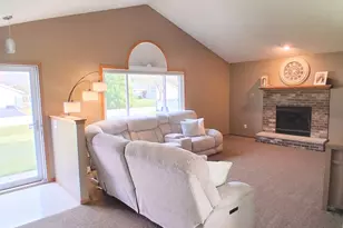 13840 De La Tour Dr, Rockton, IL 61072 - Photo 3