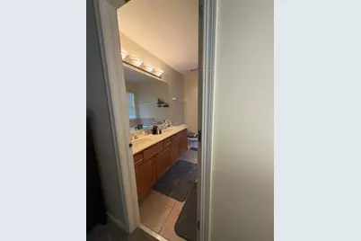 5586 Cambridge Way, Hanover Park, IL 60133 - Photo 15