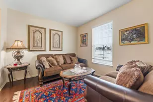 731 Slate Run, Elgin, IL 60124 - Photo 5