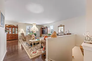 731 Slate Run, Elgin, IL 60124 - Photo 9