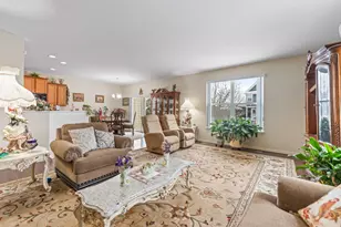 731 Slate Run, Elgin, IL 60124 - Photo 13