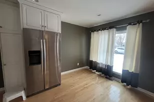 229 S Dearborn Ave, Bradley, IL 60915 - Photo 5