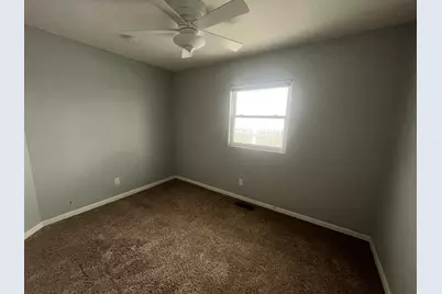 229 S Dearborn Avenue, Bradley, IL 60915 - Photo 7