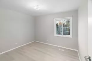 1837 McKool Ave, Streamwood, IL 60107 - Photo 3