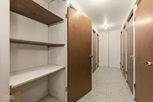 7502 Farmingdale Dr, Darien, IL 60561 - Photo 25