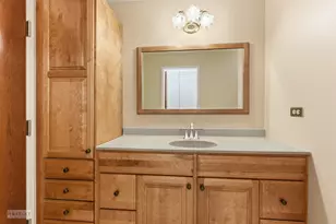 7502 Farmingdale Dr, Darien, IL 60561 - Photo 13