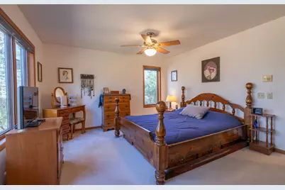 684 Sioux Drive, Freeport, IL 61032 - Photo 19