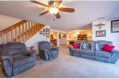 684 Sioux Drive, Freeport, IL 61032 - Photo 23