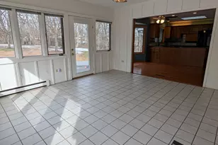 684 Sioux Dr, Freeport, IL 61032 - Photo 9