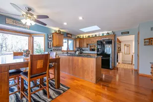 684 Sioux Dr, Freeport, IL 61032 - Photo 11