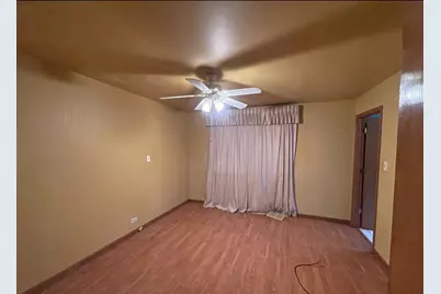 [Address not provided], Chicago, IL 60617 - Photo 11