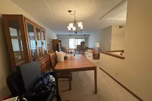 6433 W Belle Plaine Ave, Chicago, IL 60634 - Photo 7