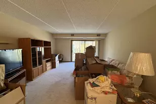 6433 W Belle Plaine Ave, Chicago, IL 60634 - Photo 3