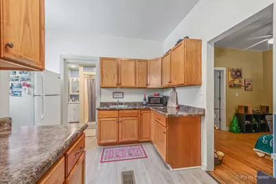 810 W Galena Boulevard, Aurora, IL 60506 - Photo 9