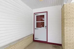 943 Oxford St, Downers Grove, IL 60516 - Photo 3