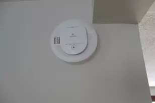 918 W Vine St, Champaign, IL 61821 - Photo 7