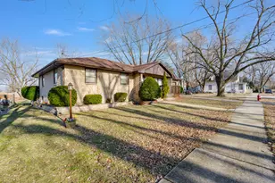 502 W 7th St, Lockport, IL 60441 - Photo 35