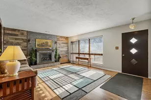 502 W 7th St, Lockport, IL 60441 - Photo 3