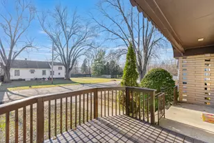 502 W 7th St, Lockport, IL 60441 - Photo 25