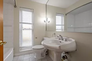 1907 Suffolk Ave, Westchester, IL 60154 - Photo 17