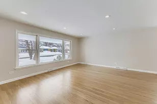 303 S Fernandez Ave, Arlington Heights, IL 60005 - Photo 5