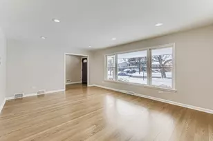 303 S Fernandez Ave, Arlington Heights, IL 60005 - Photo 7