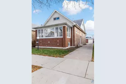 9233 S Essex Avenue, Chicago, IL 60617 - Photo 1