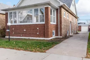 9233 S Essex Ave, Chicago, IL 60617 - Photo 1