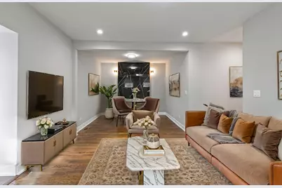 9233 S Essex Avenue, Chicago, IL 60617 - Photo 3