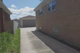 651 Bensley Ave, Calumet City, IL 60409 - Photo 19