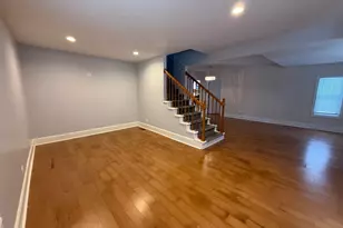 15036 W Russell Rd, Zion, IL 60099 - Photo 9