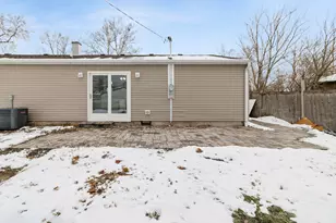 525 Everette Ave, Romeoville, IL 60446 - Photo 17