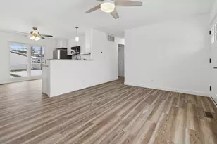 525 Everette Ave, Romeoville, IL 60446 - Photo 5