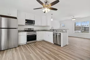 525 Everette Ave, Romeoville, IL 60446 - Photo 7