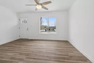 525 Everette Ave, Romeoville, IL 60446 - Photo 3