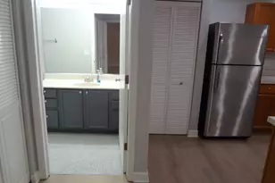 2013 Silverstone Dr, Carpentersville, IL 60110 - Photo 7