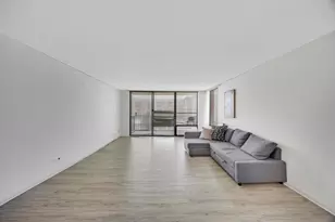 2000 St Regis Dr, Lombard, IL 60148 - Photo 3