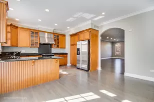 2023 Alta Vista Ct, Naperville, IL 60563 - Photo 7