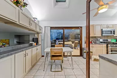 8058 Circle Drive, Palos Hills, IL 60465 - Photo 7