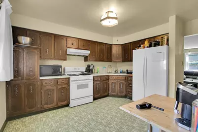 703 Oakland Avenue, Joliet, IL 60435 - Photo 7