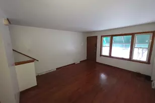 934 E 84th Pl, Chicago, IL 60619 - Photo 3