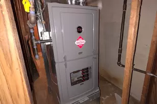 934 E 84th Pl, Chicago, IL 60619 - Photo 13