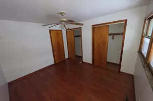 934 E 84th Pl, Chicago, IL 60619 - Photo 7